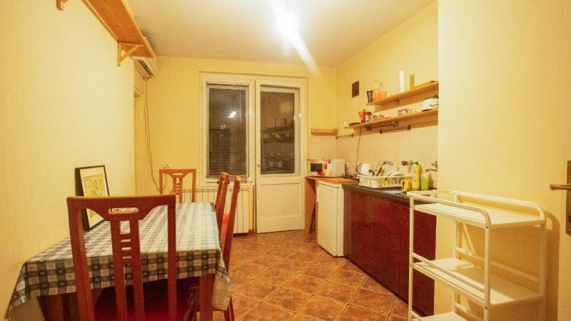 Private Cozy Room 1 With Shared Kitchen In Appartment, Downtown Belgrade Luaran gambar
