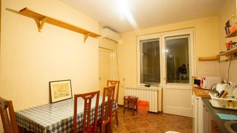Private Cozy Room 1 With Shared Kitchen In Appartment, Downtown Belgrade Luaran gambar